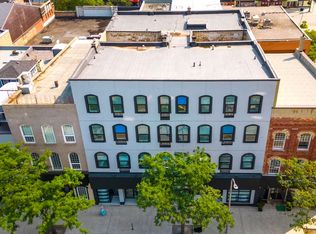 178 Front St N #102, Sarnia, ON N7T 5S3