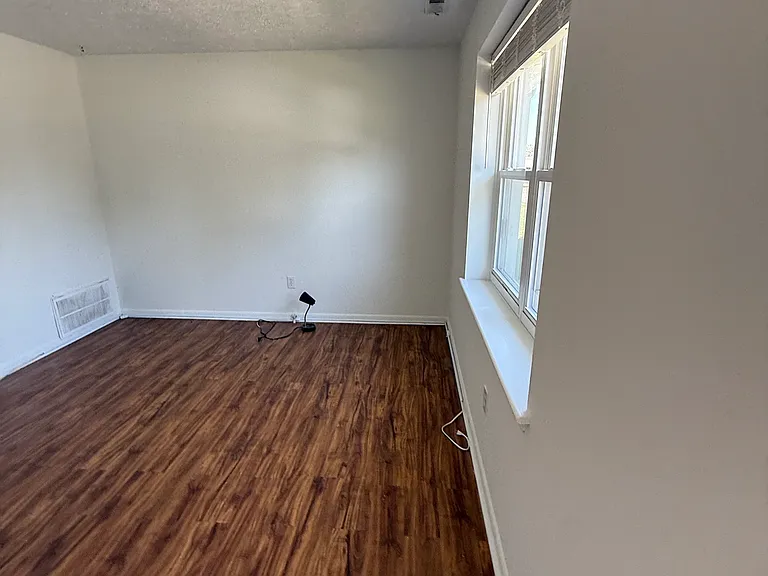 1817 Regal Dr — Photo 3