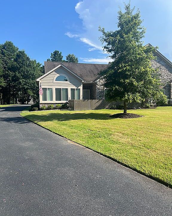 1st image of 31 Mountain Terrace Cir