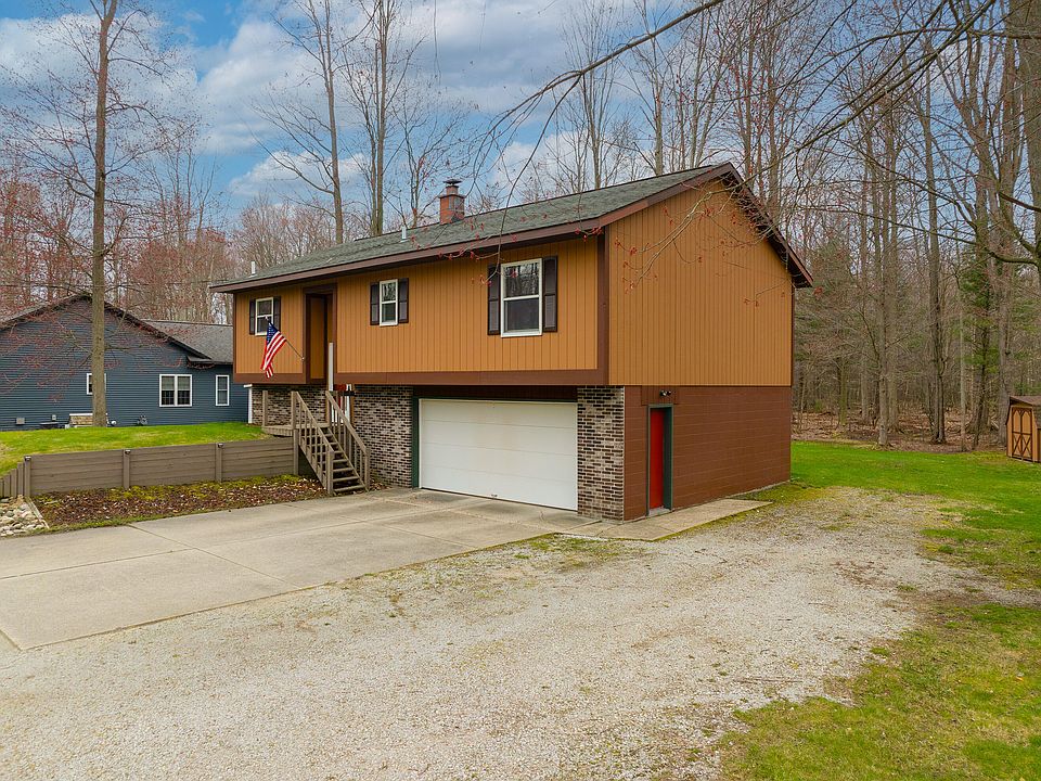 6361 Henry St, Muskegon, MI 49441 | Zillow