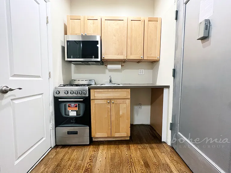 545 Edgecombe Ave #4H — Photo 2