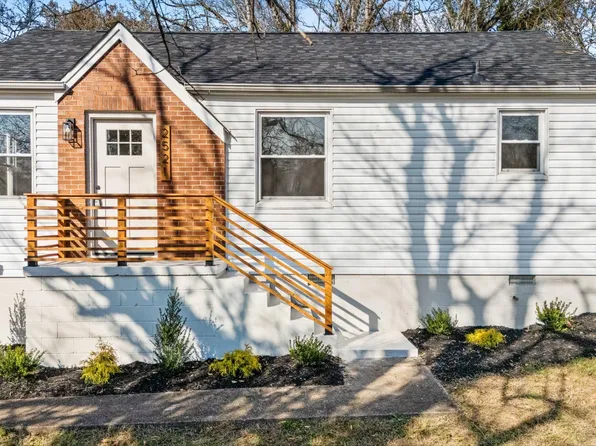 2521 Boyds Bridge Pike, Knoxville, TN 37914