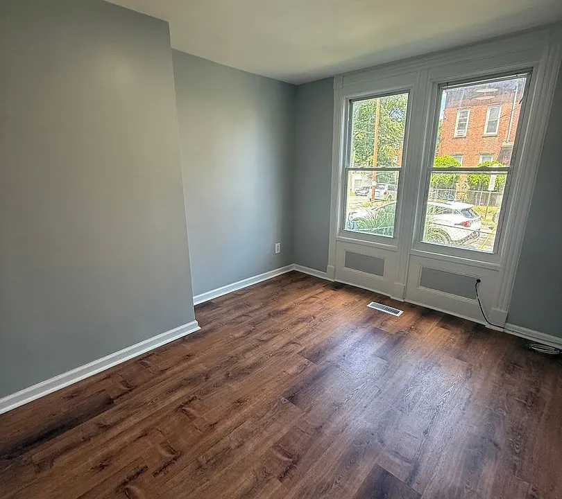69 Carson Ave