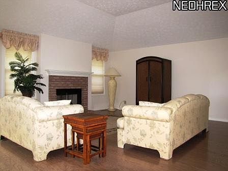 4th image of 18304 Woodhaven Dr