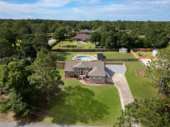 131 Wedgewood Ln, Crestview, FL 32536