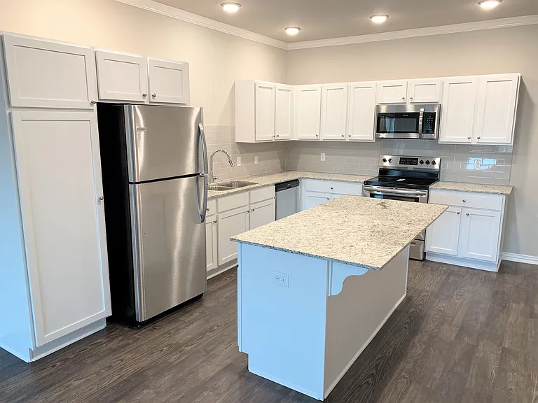 B2 (2-car) Kitchen