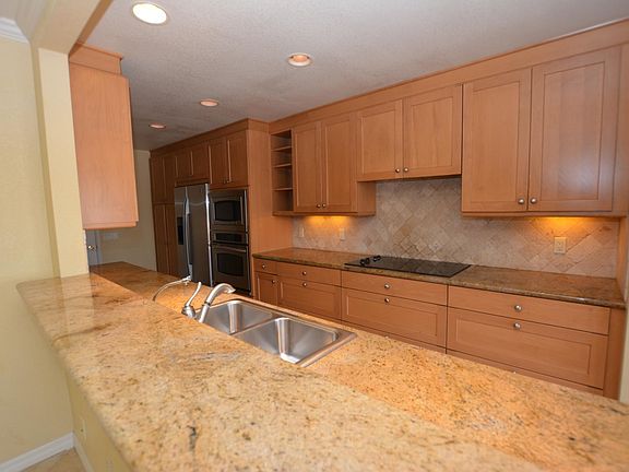 3rd image of 1661 E Dockside Ln