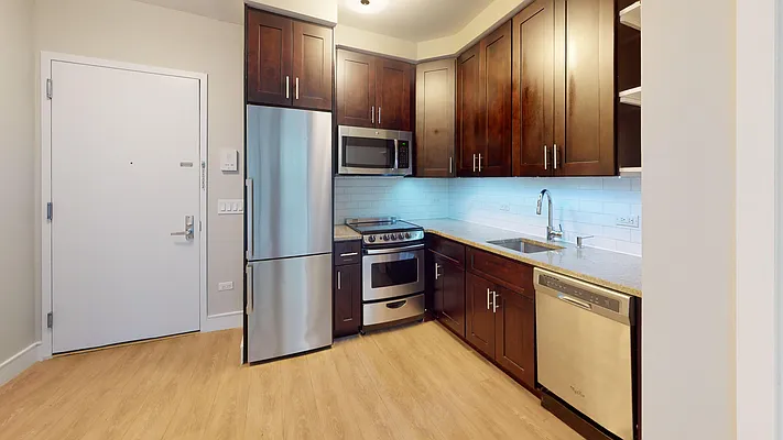 Rented by Bond New York | media 5