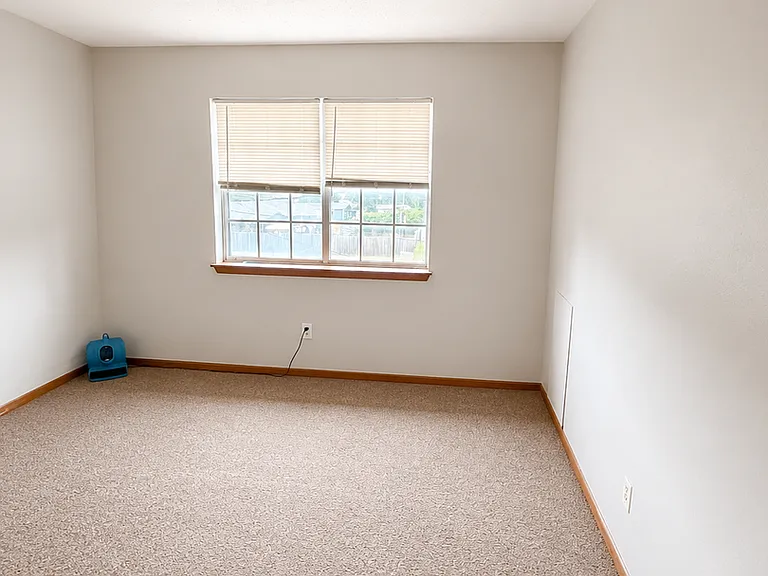 1011 S Jefferson St — Photo 7