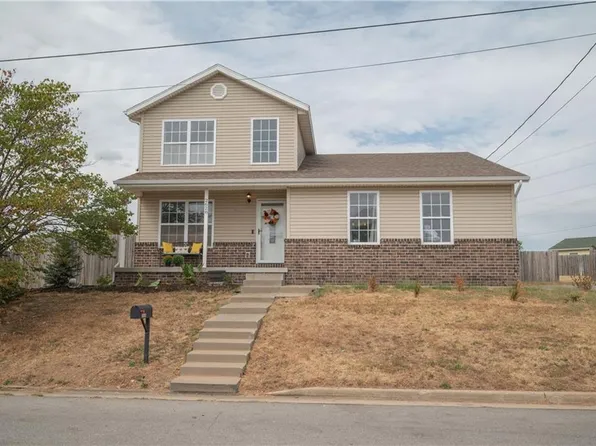 2628 Byers Ave, Joplin, MO 64804