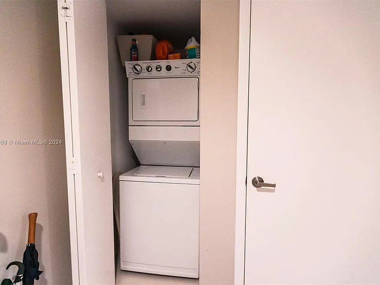 495 Brickell Ave #802 — Photo 8