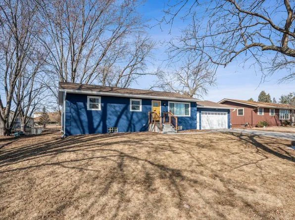 919 Proctor Ave NW, Elk River, MN 55330