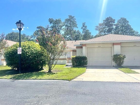 3rd image of 13239 Laver Ln