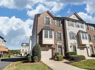 7741 Jackson Pond Dr, Charlotte, NC 28273