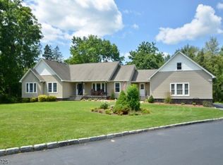 8 Winding Way, Franklin, NJ 07416