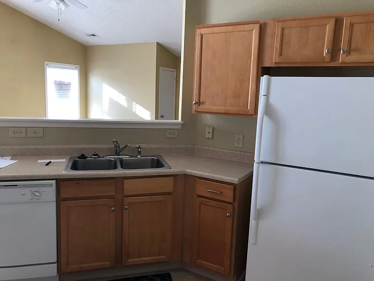 12123 Lindley Dr — Photo 5