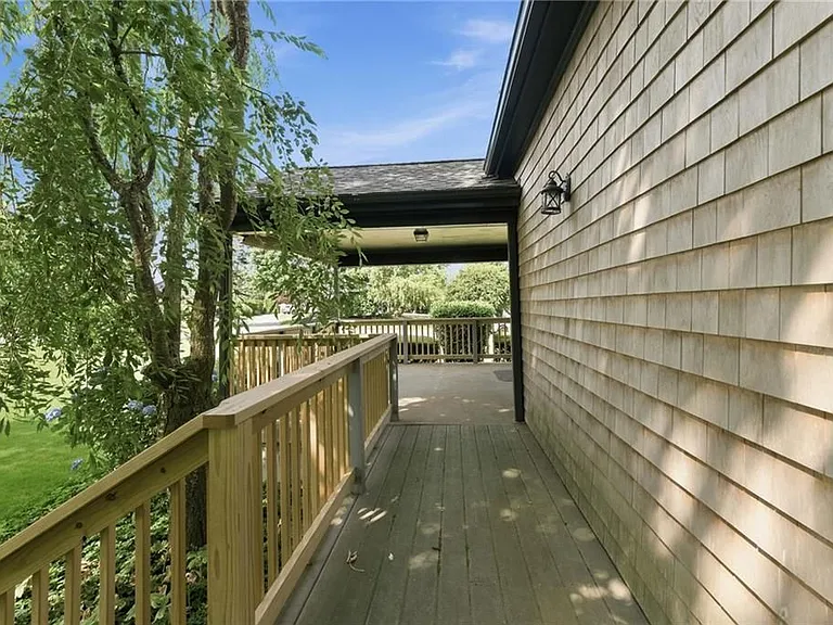 131 Taylor Rd — Photo 11