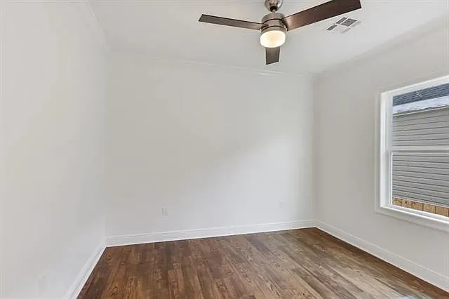 2825 Pauger St — Photo 7