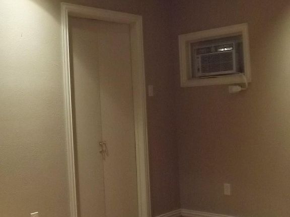 4th image of 3721 W Clarendon Dr #A