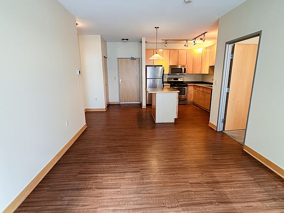 4th image of 2600 University Ave SE APT 404