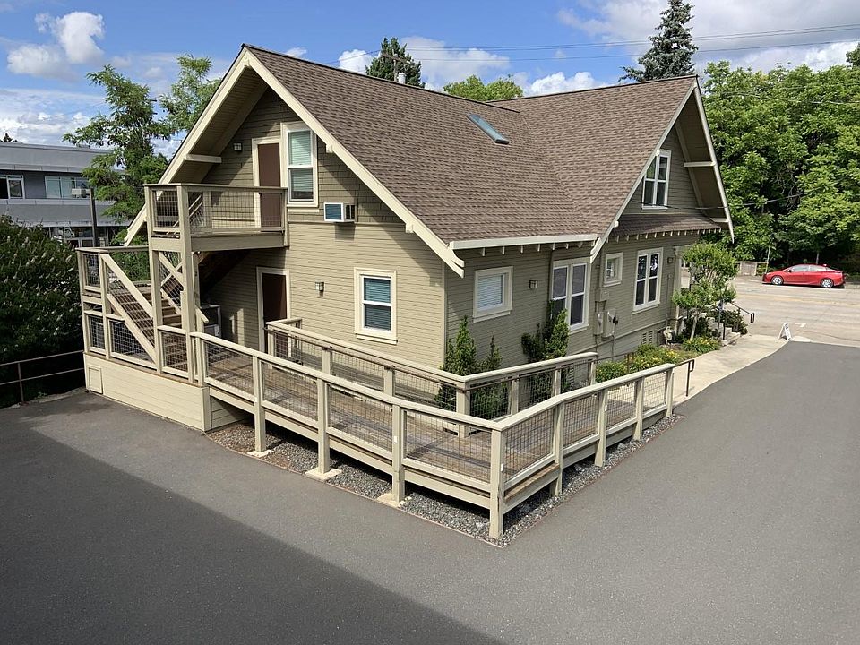 444 N State St Ukiah CA Zillow