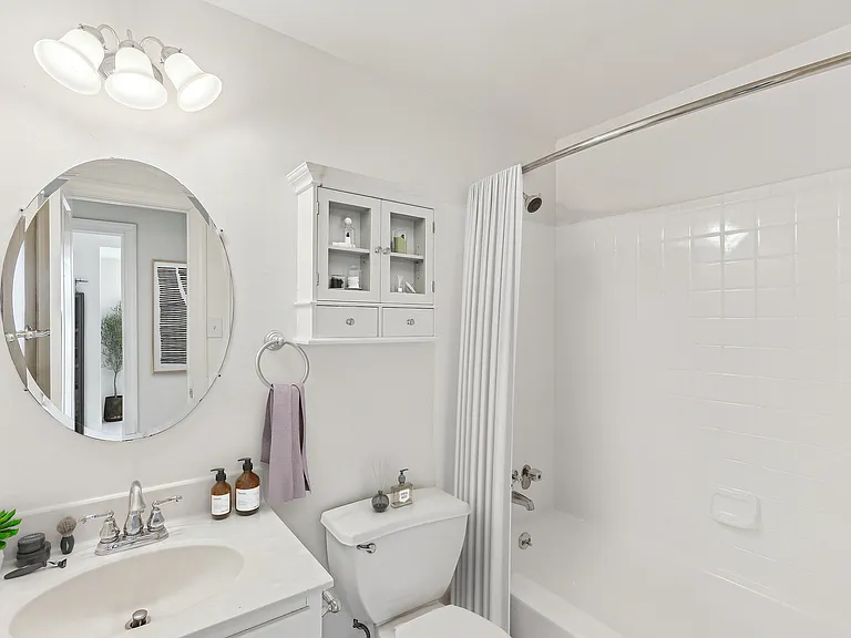 Ellicott House — Photo 17