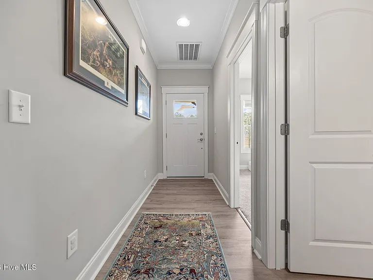 324 Dunston Rd — Photo 10