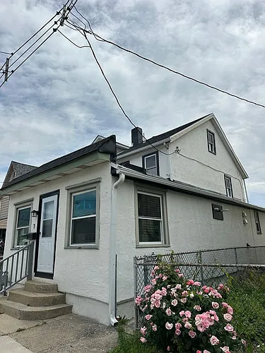 7 W 6th St Photo 1