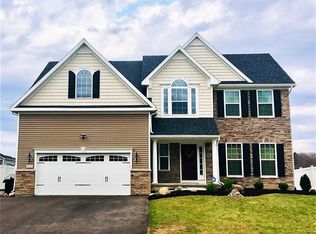 8511 McNamara Dr, Clay, NY 13041
