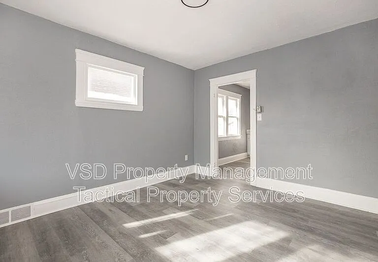 11429 Lardet Ave #DOWN — Photo 5