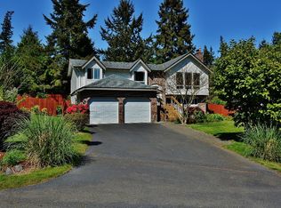 796 NW Apple Blossom Loop, Bremerton, WA 98311