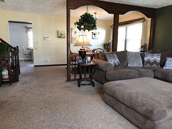 5th image of 1933 Tanglewood Dr