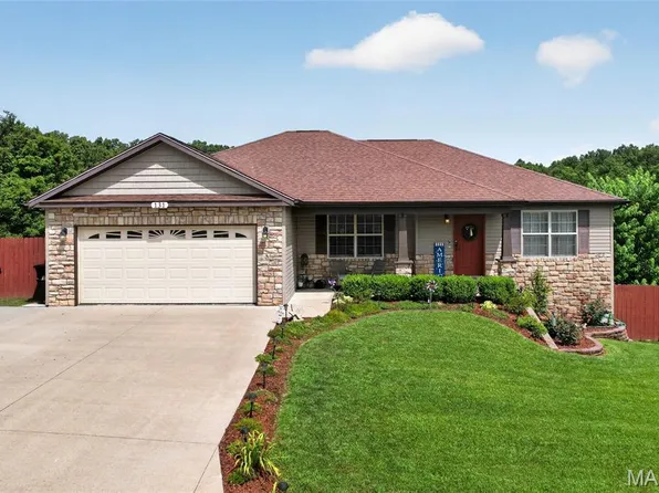 131 Creek View Dr, Saint Robert, MO 65584