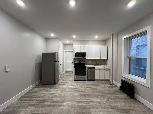 128 Corbin Ave #21E Photo 1