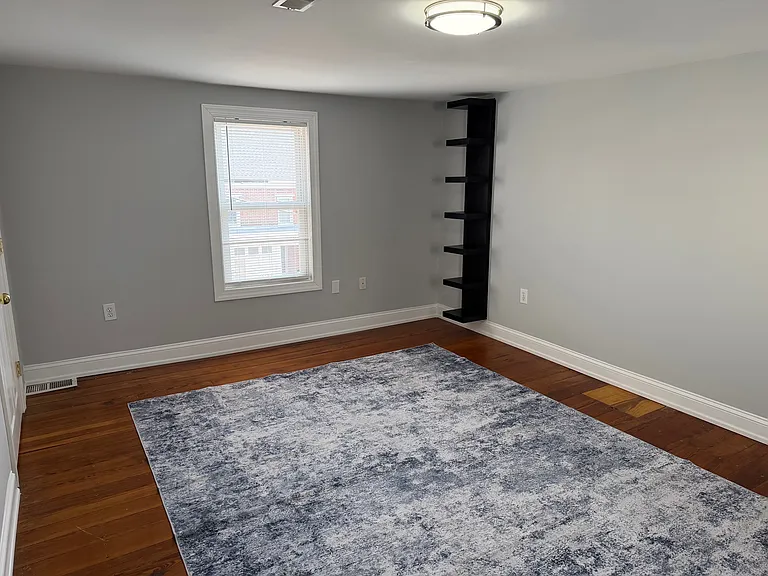9 Cedar Ave — Photo 11