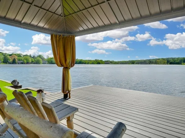 87 Bearfort Rd, West Milford Twp., NJ 07480