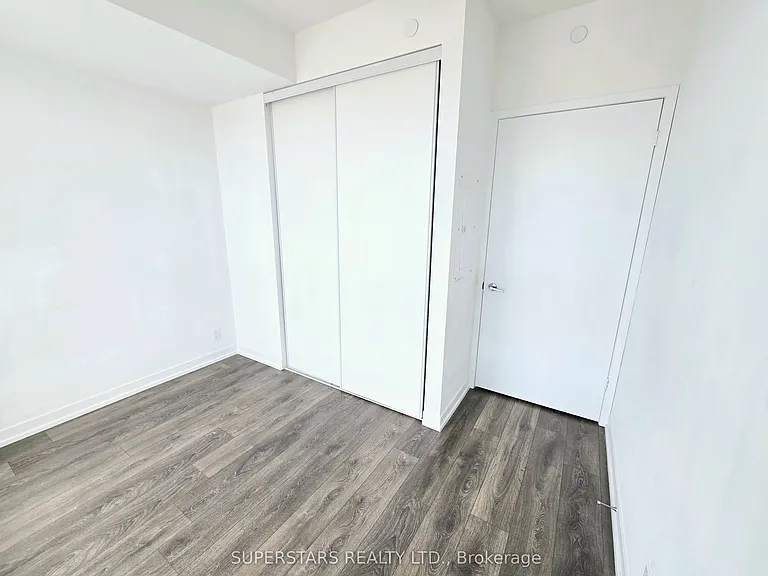 898 Portage Pkwy #5002 — Photo 13