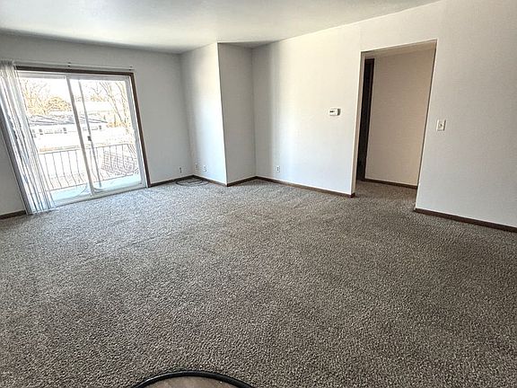 2nd image of 733-747 Russell Rd #733-14