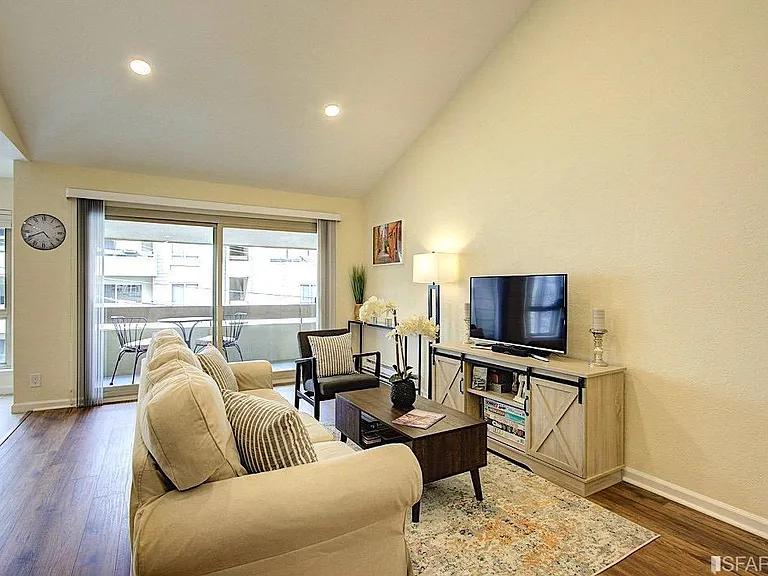 55 Fairmount Ave #313 — Photo 12