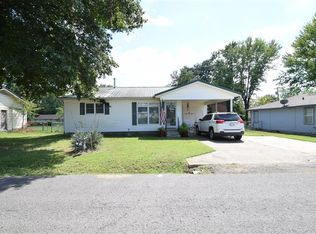 808 E Mary Ave, Sallisaw, OK 74955