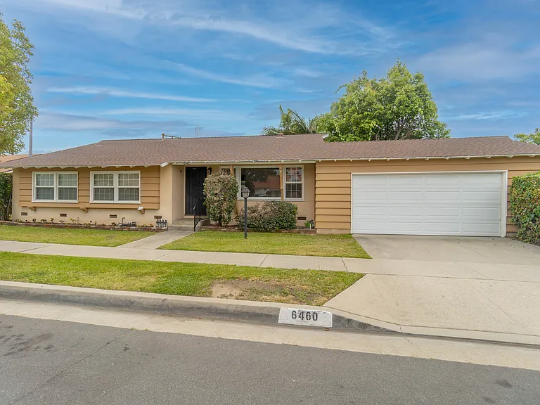 6460 Dos Rios Rd — Photo 2