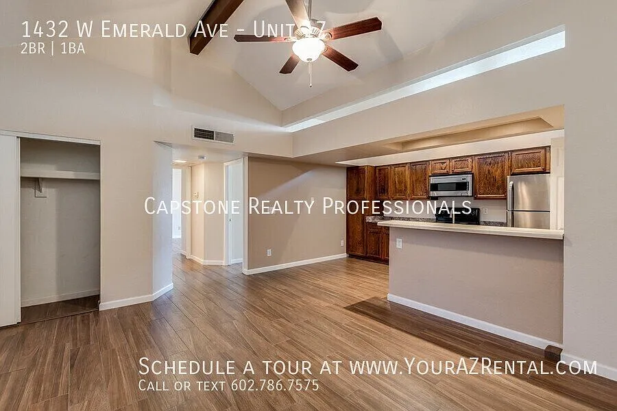 Spacious 2 Bedroom, 1 Bathroom Mesa Condo! — Photo 1