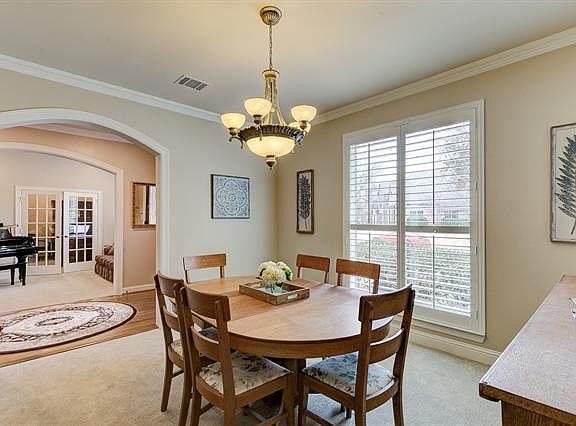 5th image of 103 Woodglen Ct