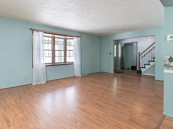 3rd image of 4125 Lydgate Dr