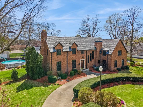410 W Montgomery St, Knoxville, IA 50138