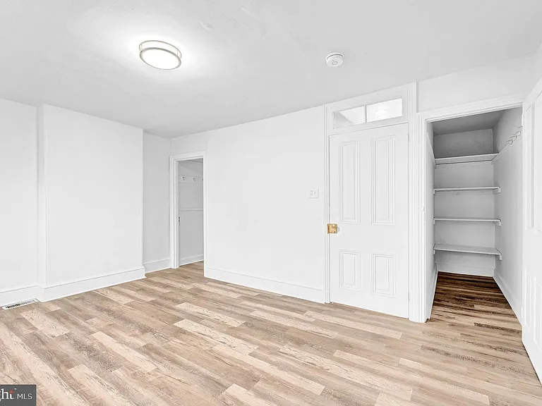 28 W Airy St — Photo 19