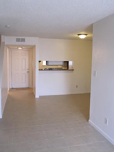 1221 N Peach Ave #112 Photo 1 1221 N Peach Ave #112 Photo 1