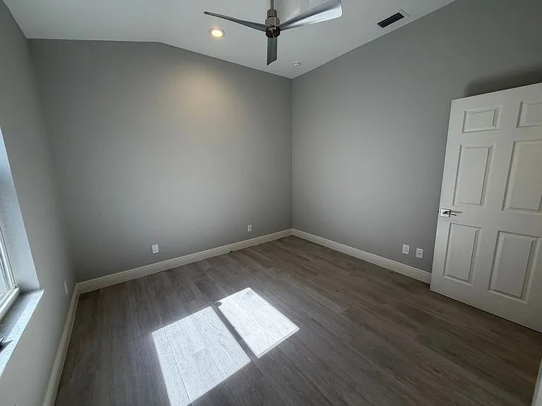 7080 Timberland Cir — Photo 30