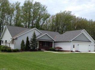 7145 Harmony Glen Dr, Conneaut, OH 44030