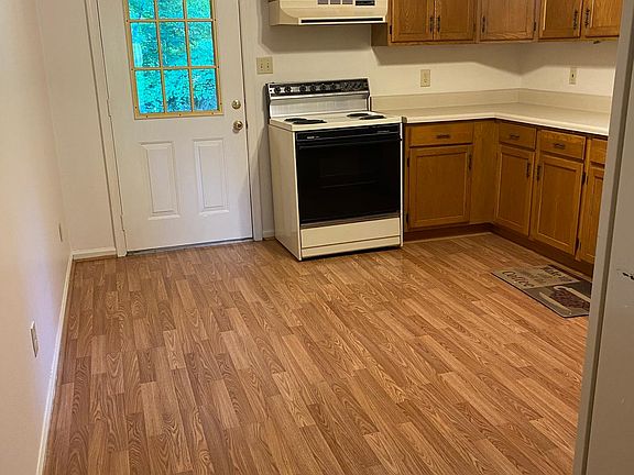 3rd image of 936 Grand Arbre Dr #936